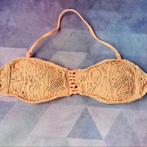 👙 VOLCOM CROCHET LACE BANDEAU BIKINI TOP